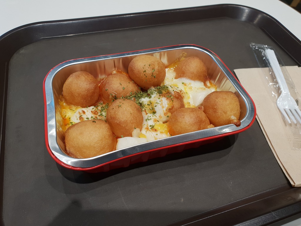 던킨 떠먹는 떡볶이 도넛 | 인스티즈